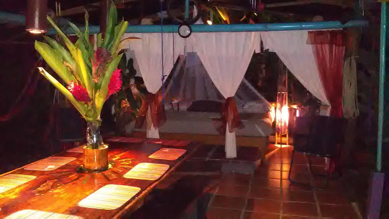 Jarabacoa Family Hostel Los Angeles  ภายนอก รูปภาพ