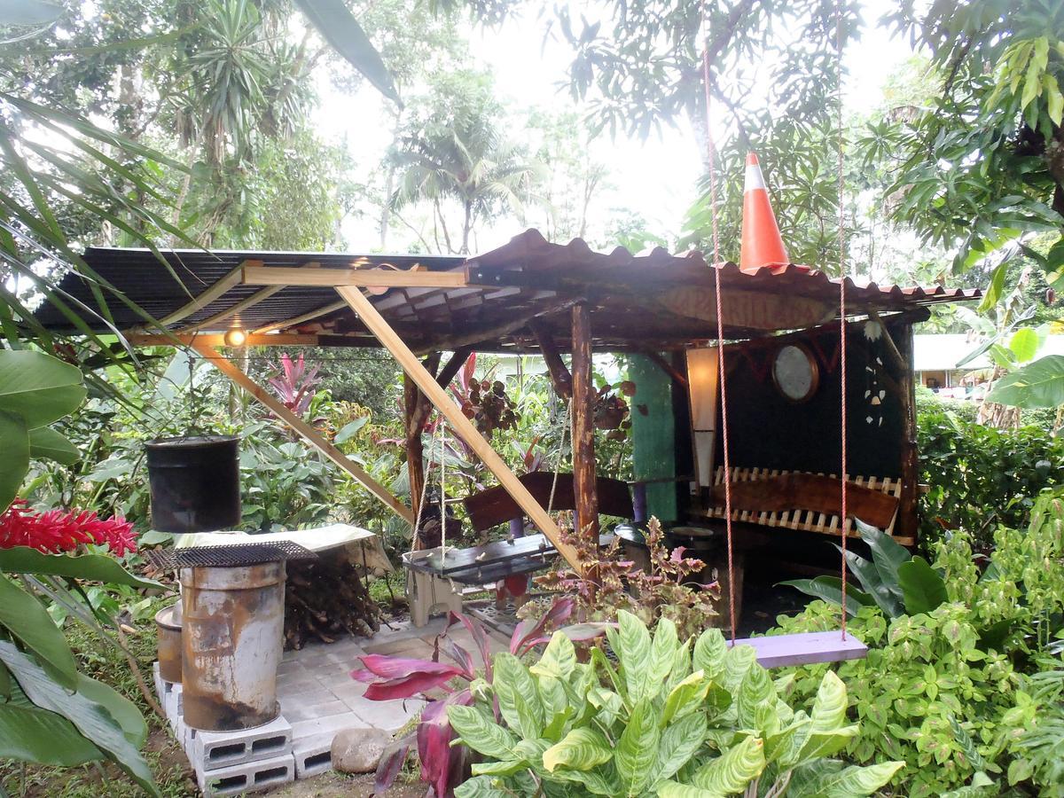 Jarabacoa Family Hostel Los Angeles  ภายนอก รูปภาพ