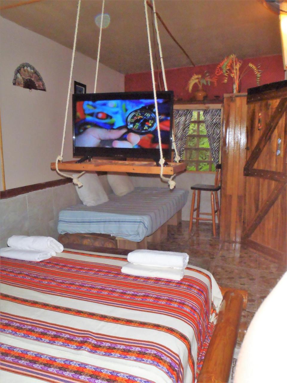 Jarabacoa Family Hostel Los Angeles  ภายนอก รูปภาพ